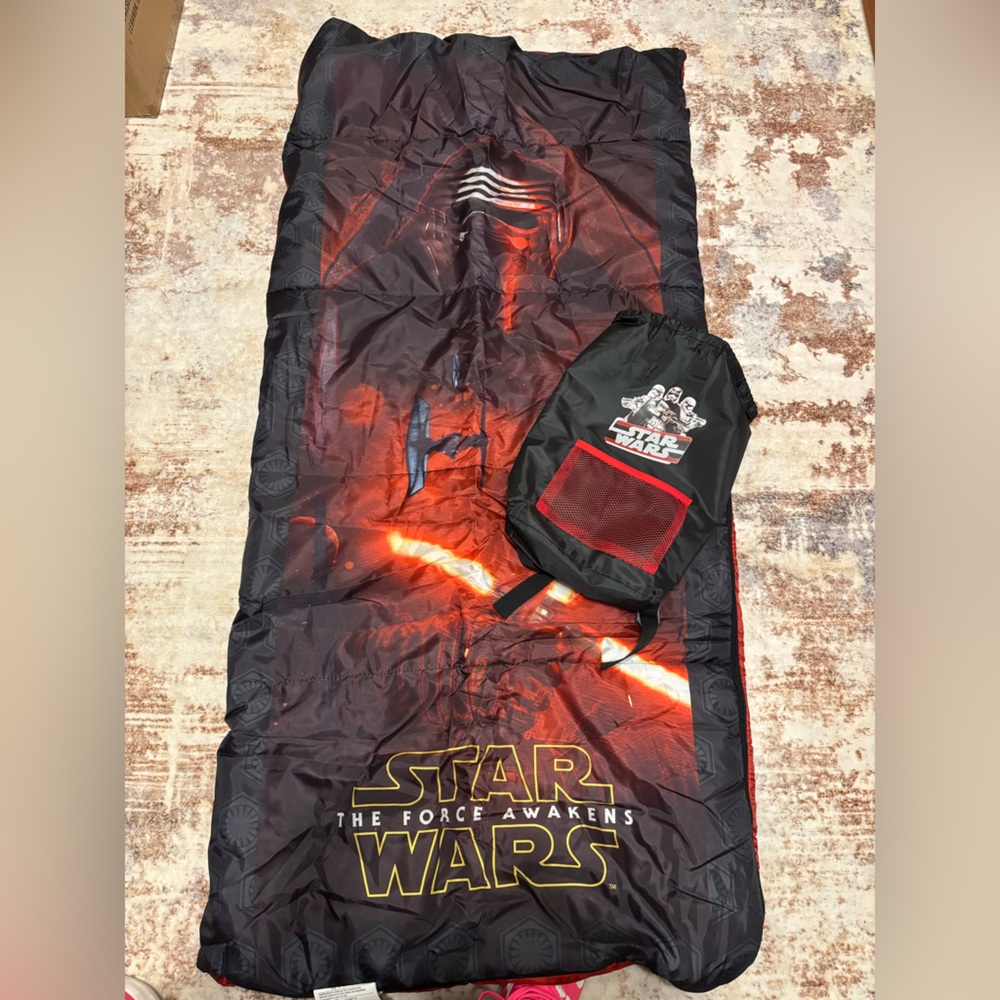 NWOT Star Wars Sleeping Bag with bag 28in x 56in